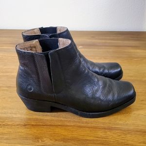 [Bogs] Black Leather Booties Square Toe Sm…